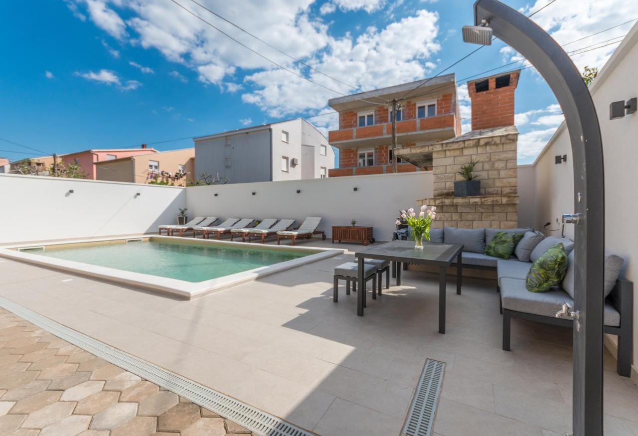 Apartment Pavla With Pool Zadar Exterior foto